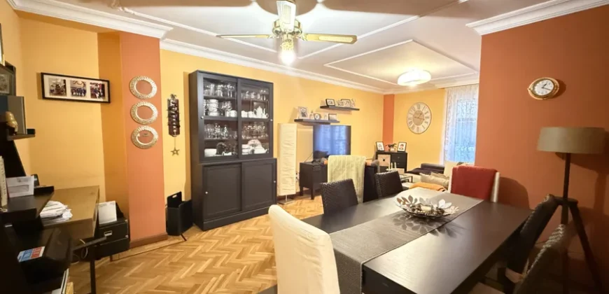 Piso céntrico de tres habitaciones para entrar a vivir