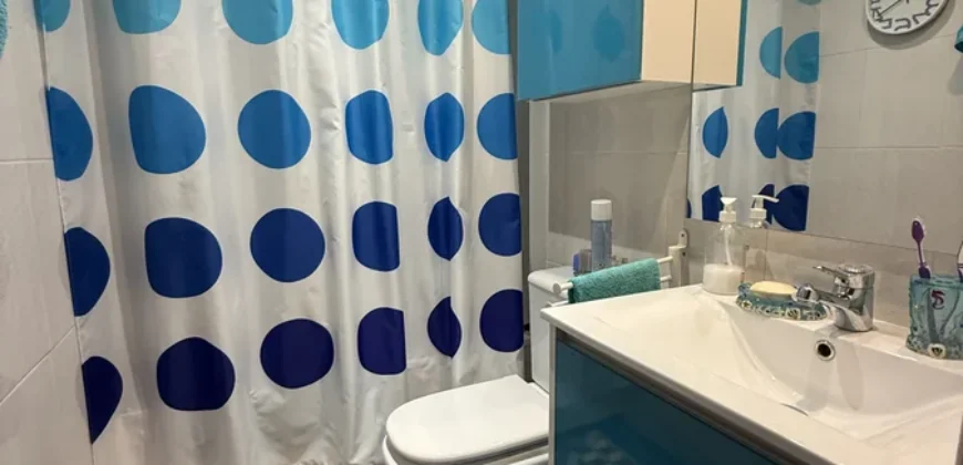 Piso céntrico de tres habitaciones para entrar a vivir