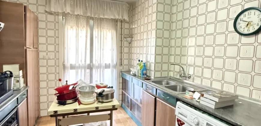 Piso de cuatro habitaciones en Casado del Alisal.