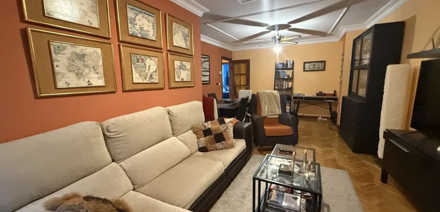 Piso céntrico de tres habitaciones para entrar a vivir