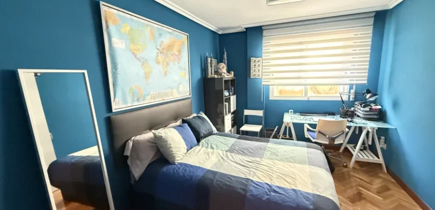 Piso céntrico de tres habitaciones para entrar a vivir