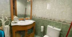 Piso para entrar a vivir de tres habitaciones en Pintor Oliva.
