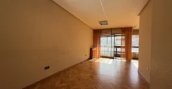 Piso céntrico de 2 habitaciones con garaje. Piso céntrico de 2 habitaciones con garaje.