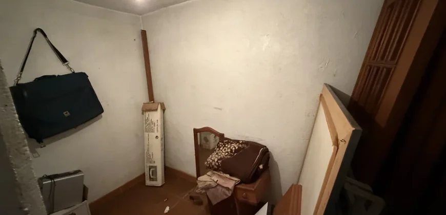 Piso céntrico de 2 habitaciones con garaje.