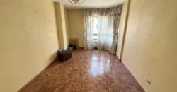 Piso de cuatro habitaciones en Casado del Alisal. Piso de cuatro habitaciones en Casado del Alisal.