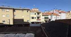 Piso céntrico de 2 habitaciones con garaje. Piso céntrico de 2 habitaciones con garaje.
