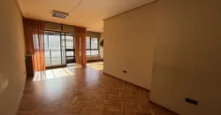 Piso céntrico de 2 habitaciones con garaje. Piso céntrico de 2 habitaciones con garaje.