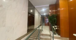 Piso para entrar a vivir de tres habitaciones en Pintor Oliva.
