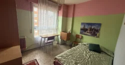 Piso para reformar de tres habitaciones con garaje Piso para reformar de tres habitaciones con garaje