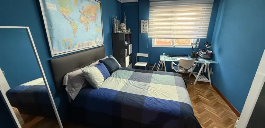 Piso céntrico de tres habitaciones para entrar a vivir
