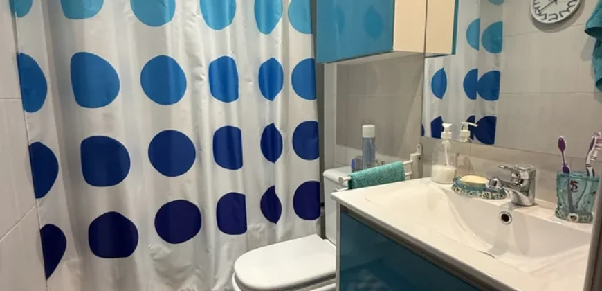 Piso céntrico de tres habitaciones para entrar a vivir