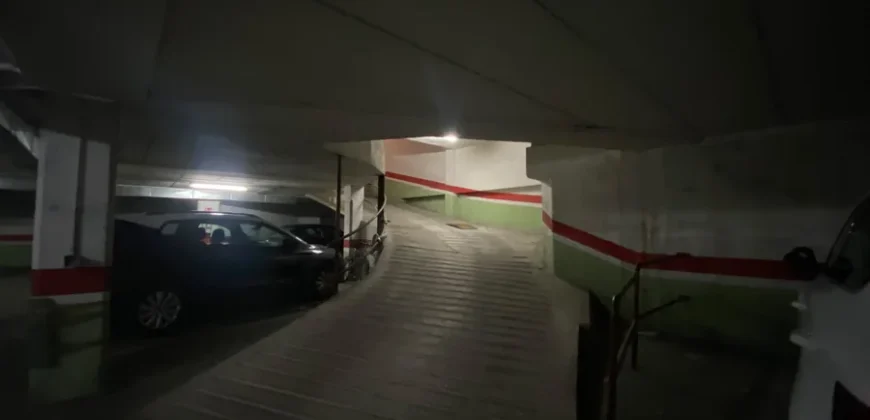 Piso para entrar a vivir de tres habitaciones en Pintor Oliva.