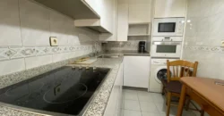 Piso para entrar a vivir de tres habitaciones en Pintor Oliva.