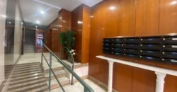 Piso para entrar a vivir de tres habitaciones en Pintor Oliva.