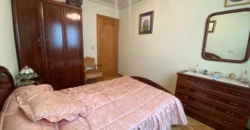 Piso para entrar a vivir de tres habitaciones en Pintor Oliva.