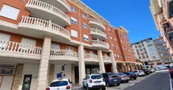 Piso para entrar a vivir de tres habitaciones en Pintor Oliva.