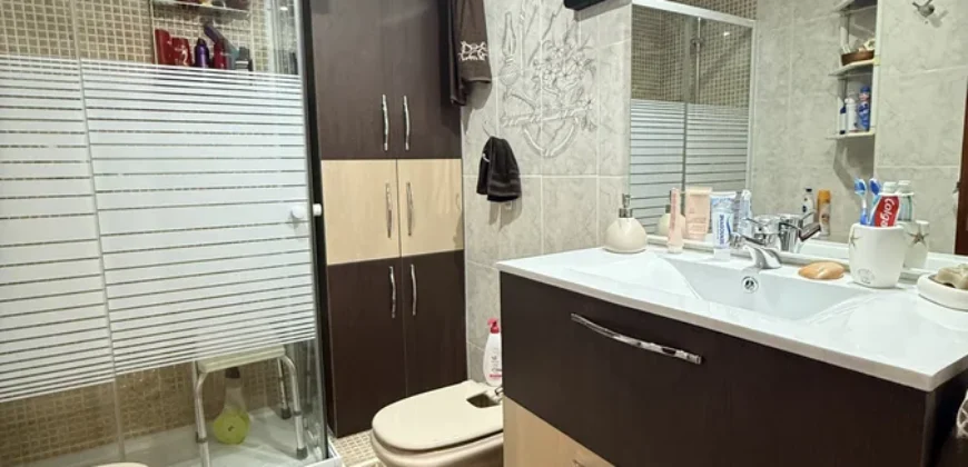 Piso céntrico de tres habitaciones para entrar a vivir