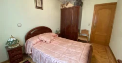 Piso para entrar a vivir de tres habitaciones en Pintor Oliva.