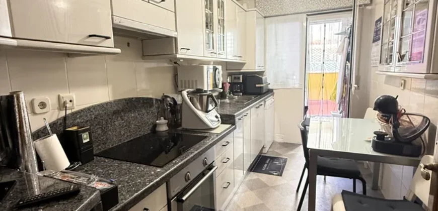 Piso céntrico de tres habitaciones para entrar a vivir