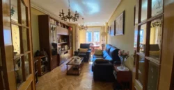Piso para entrar a vivir de tres habitaciones en Pintor Oliva.